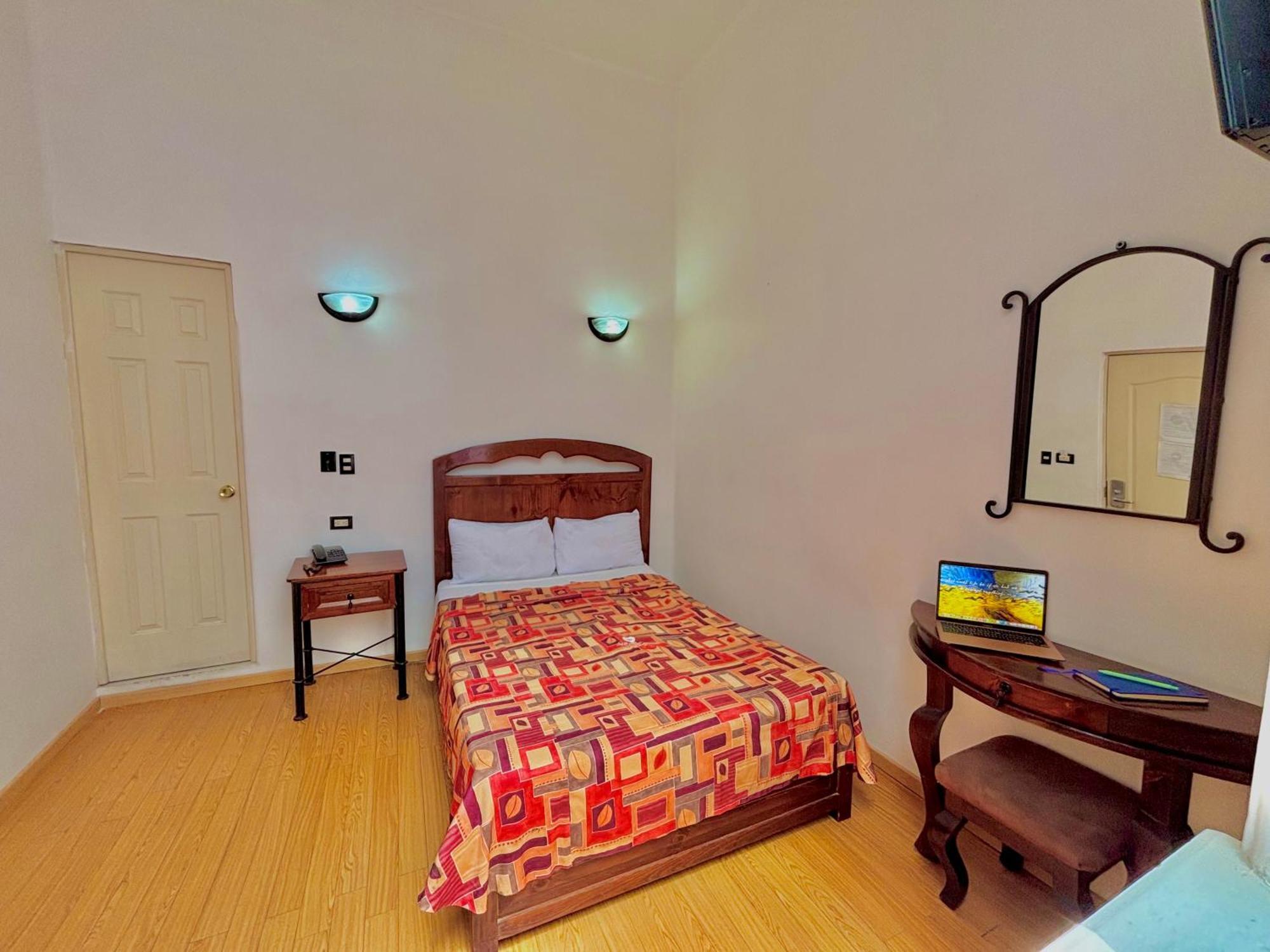 Hotel La Alhondiga Пуэбла Экстерьер фото